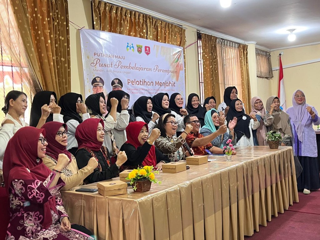 DP2PA Kota Samarinda Gelar Pelatihan Menjahit untuk Perempuan sebagai Upaya Pemberdayaan Ekonomi Keluarga