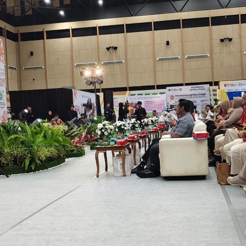 Pembukaan Pameran Kesehatan Tahun 2025 Dengan Tema "Samarinda Sehat Cegah Stunting : Deteksi Dini Seluruh Keluarga, Untuk Samarinda Maju."