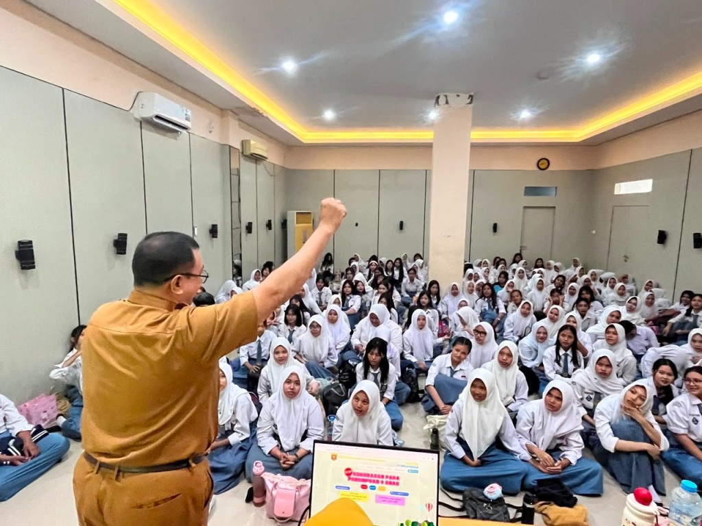 DP2PA Kota Samarinda Gelar Sosialisasi Konsep Gender dan Penguatan Karakter Murid di SMK Negeri 3 Samarinda
